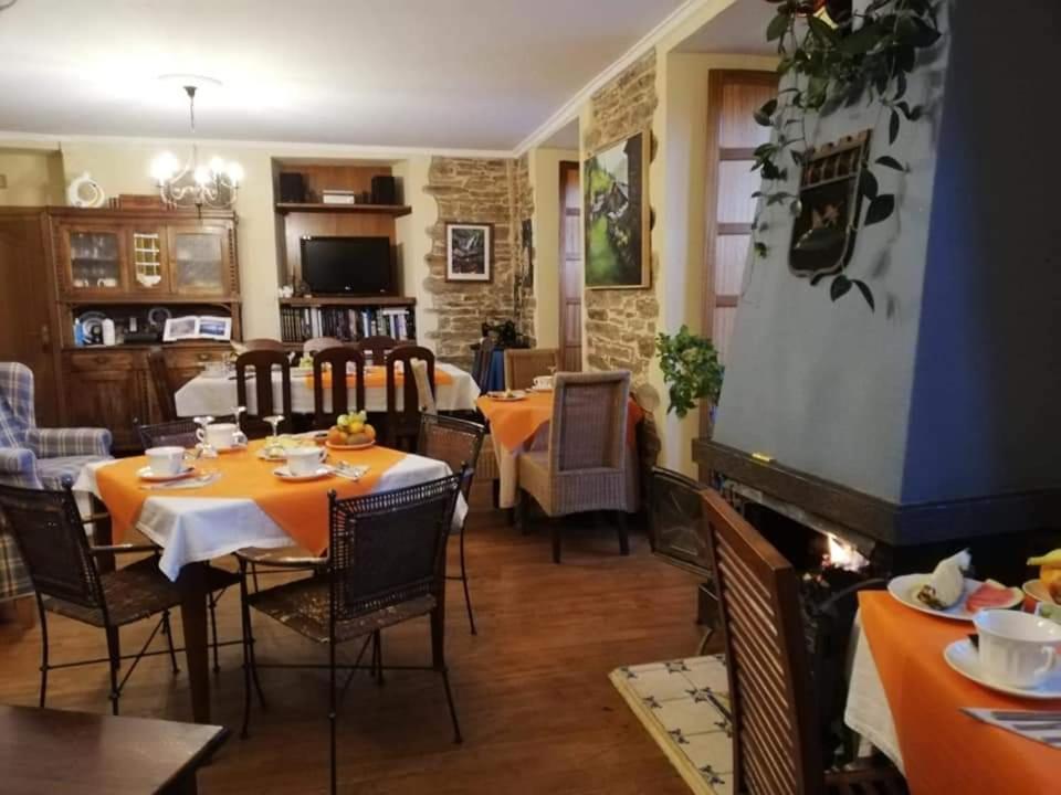 Hotel Rural Oscos Villanueva de Oscos ภายนอก รูปภาพ