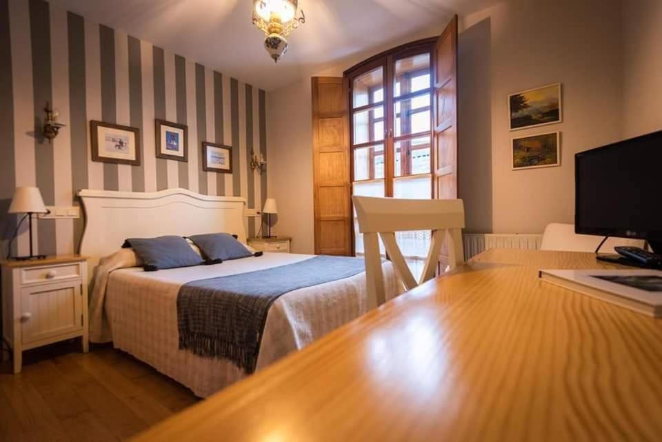 Hotel Rural Oscos Villanueva de Oscos ภายนอก รูปภาพ